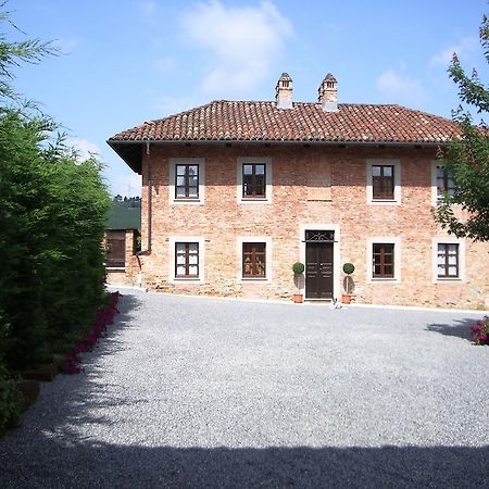 B&B Cascina Gaione Via Gallina,18B 12052 Neive Cn Exterior foto